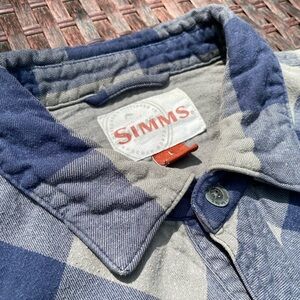 Simms Vintage Fishing Shirt 90% Cotton 10% Wool
*second button from top missing*